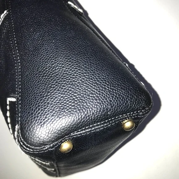 ๐โจ CELEBRITY โจ๐ RARE CC WILD stitch CHANEL ZIPPER BAG - Picture 15 of 16